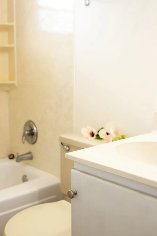 Orange Hill Beach Inn