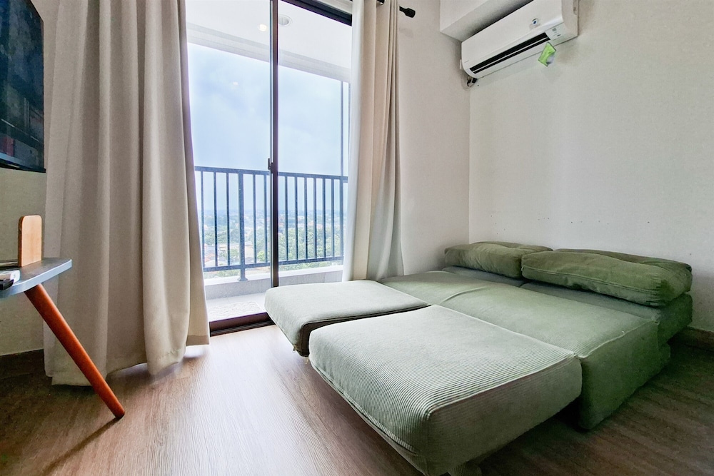 Homey And Minimalist Studio Apartment At Anwa Residence