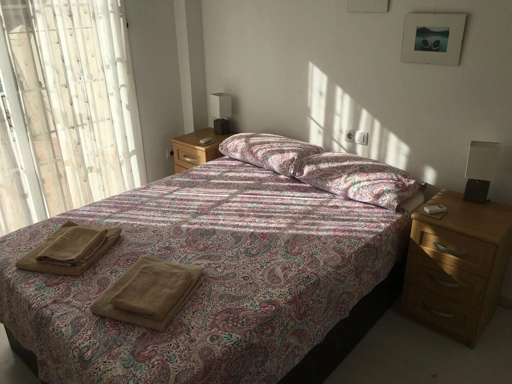 Stunning 2-Bed House in Nerja w. pool, a/c, garage