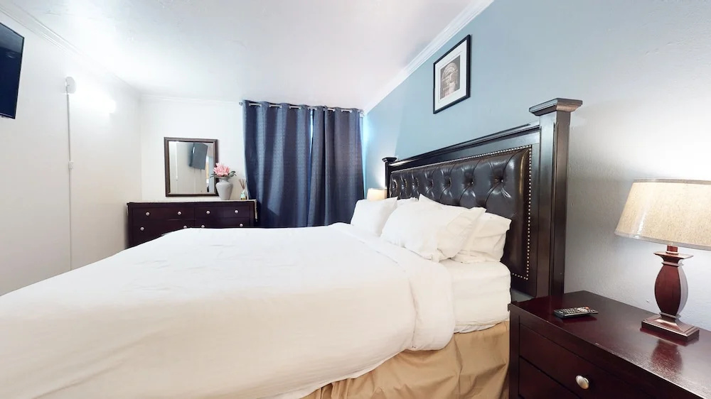 Krystal Villas East 312 Quaint and Cozy, Great Value for your Mammoth Getaway by RedAwning
