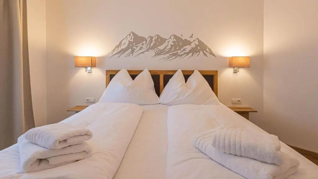 Alpine Appartement Top 4 by AA Holiday Homes