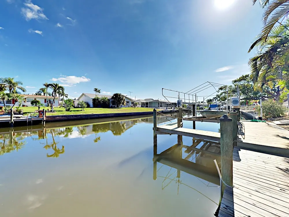 4527 Bimini Home 3 Bedrooms 2 Bathrooms Home