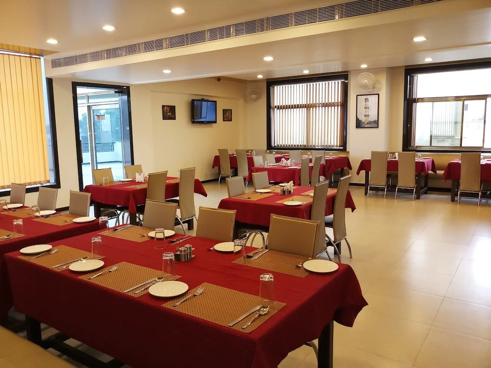 Royal View Hotel