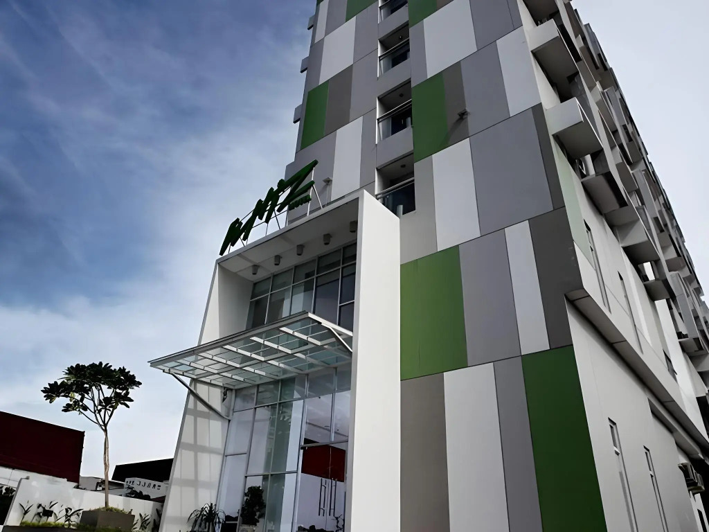 Whiz Hotel Semarang