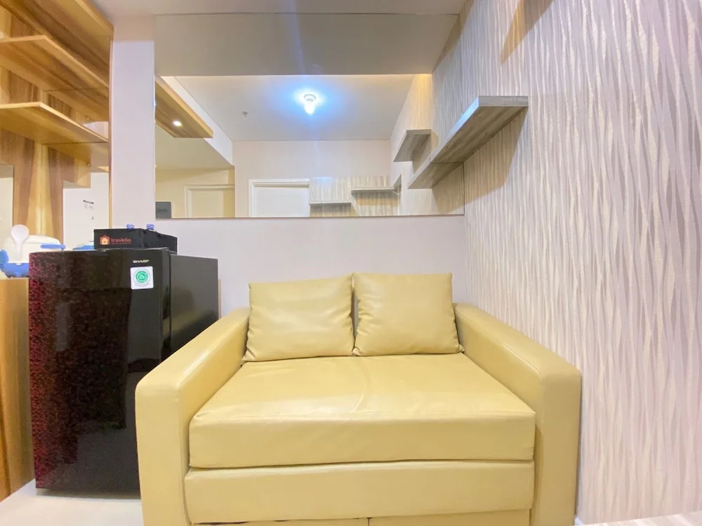 Cozy Mozy 2BR Apartment - Parahyangan Residence