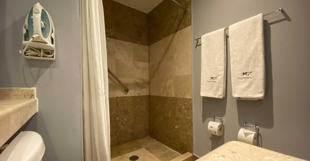 Hotel MX forum buenavista CDMX, Trademark by Wyndham