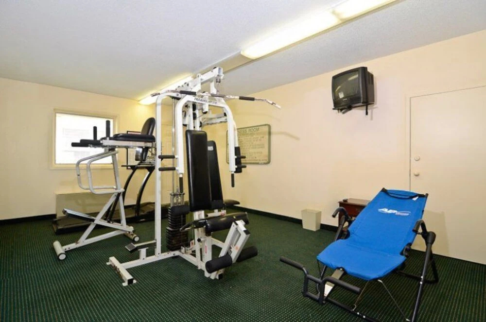 Motel 6 Sandersville, GA