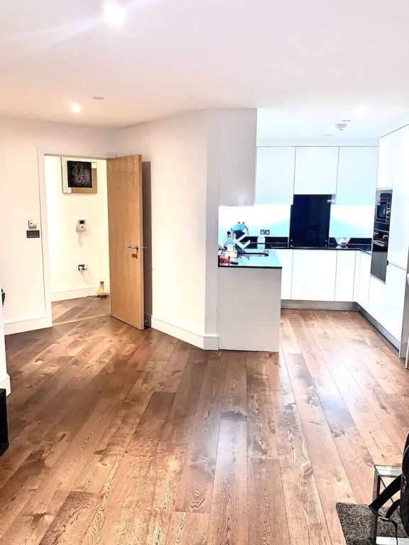Stunning 1-bed Apartment in London Royal Excel