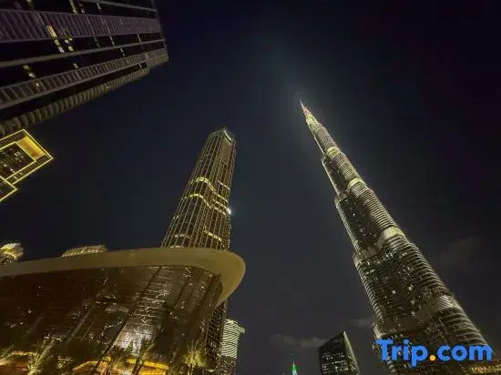 Iconic Views - Exclusive Burj Khalifa & Fountain Views from Every Angle