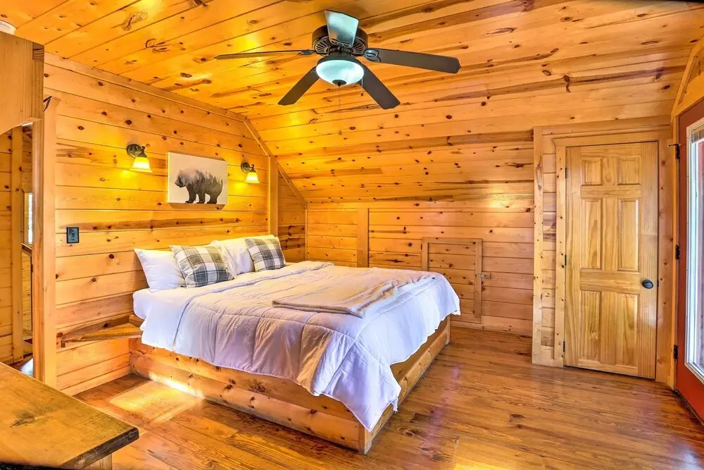 Southern Hills Cabin Near Beavers Bend State Park!