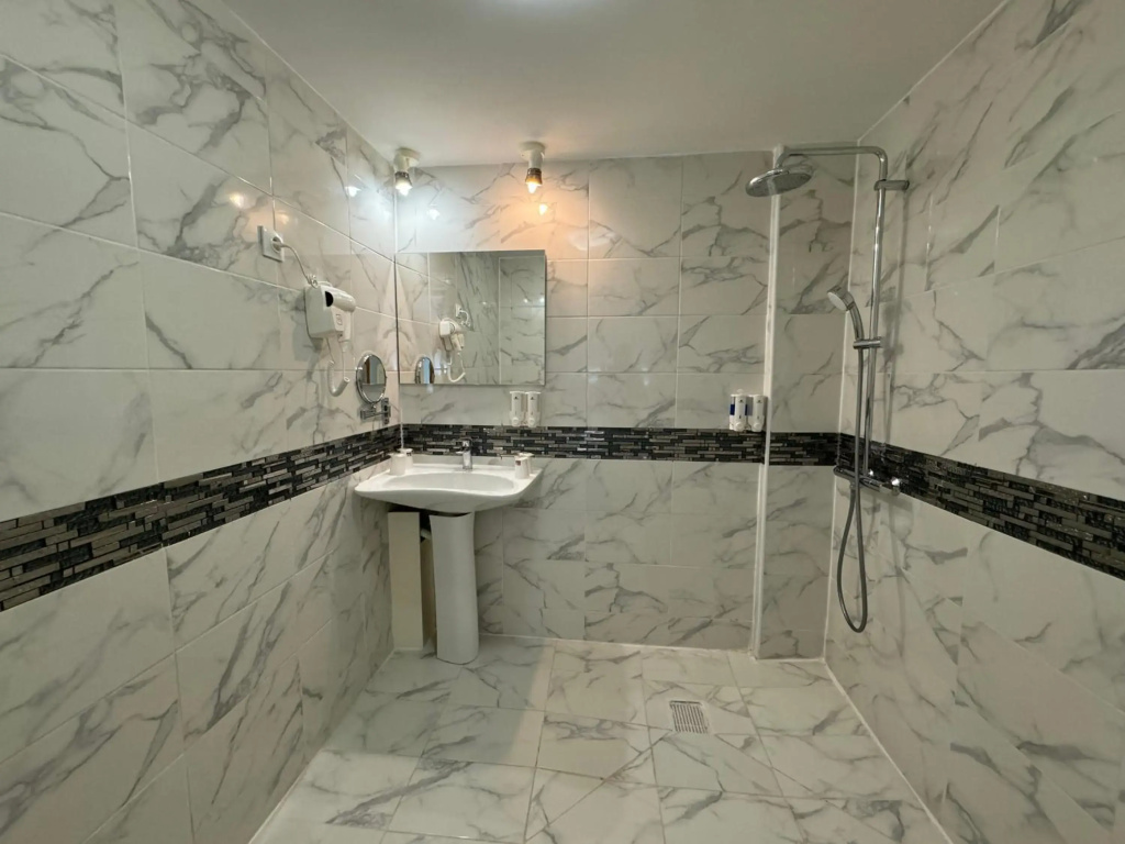 Hotel Grand Paris