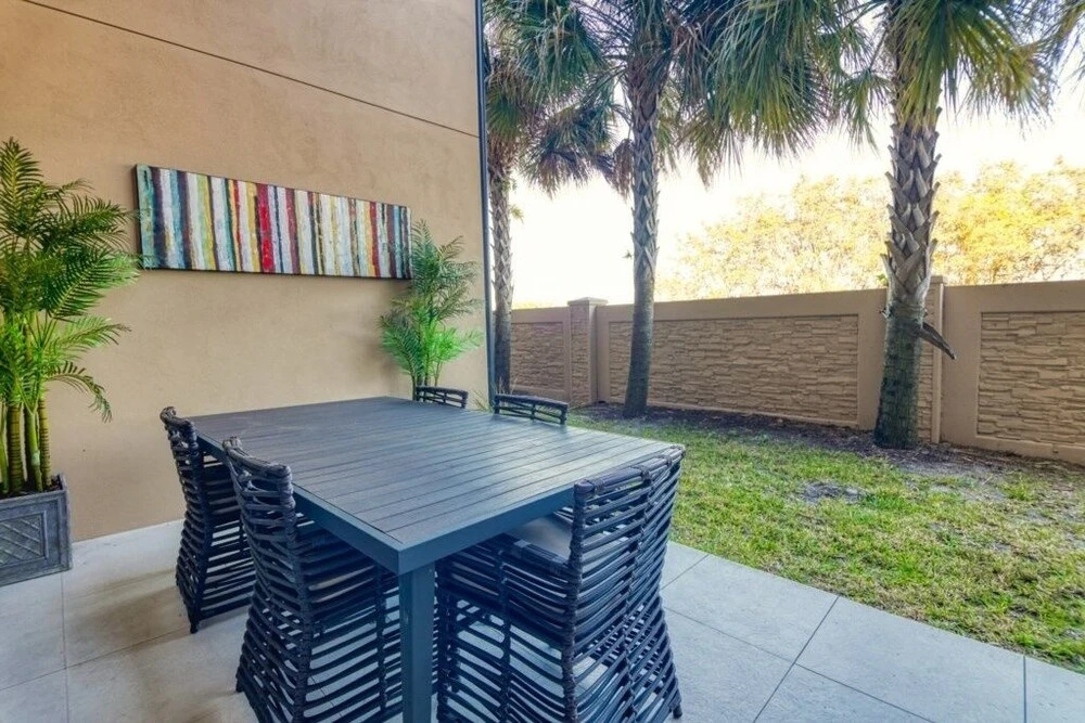 The Magic Townhouse 3 Bedroom Townhouse by Redawning
