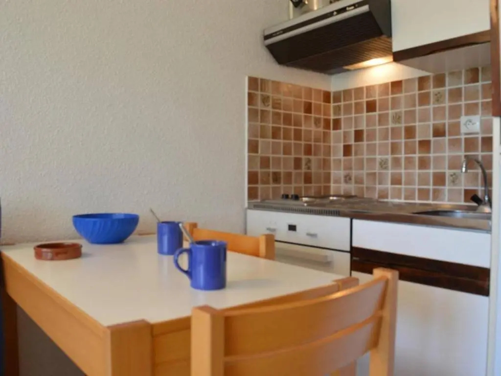 Appartement Port Camargue, 1 pièce, 4 personnes - FR-1-250-19