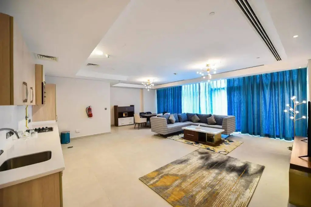 Waterfront Hotel and Apartment
