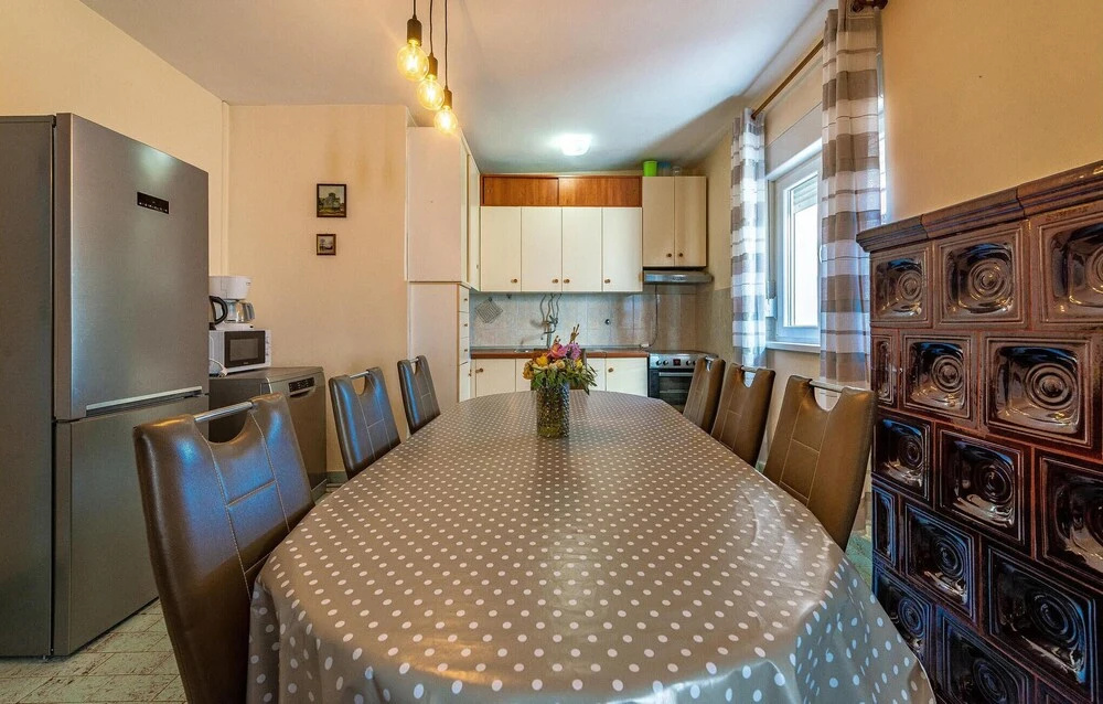 Four-Bedroom Holiday Home In Vrsi