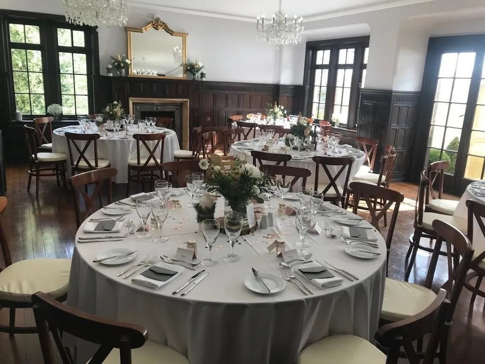 Abbots Oak Manor
