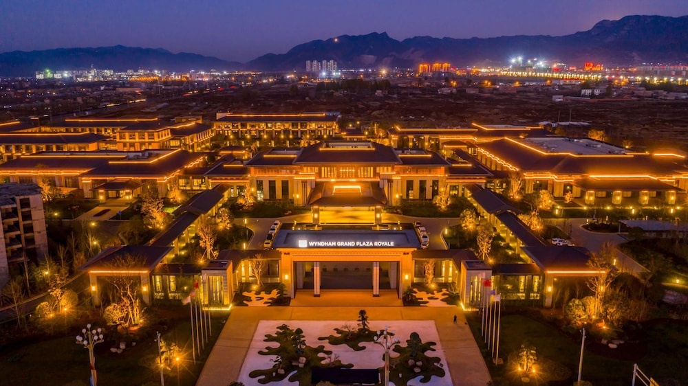 Wyndham Grand Plaza Royale Zhaotong
