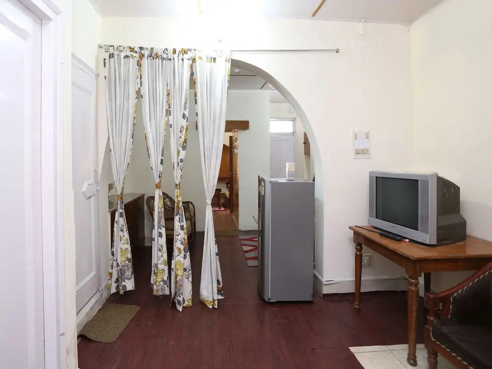 OYO 9730 Home 2 BHK Lake view Mall road