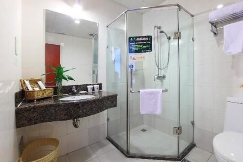 GreenTree Inn Shanghai Jiangpu Business Hotel