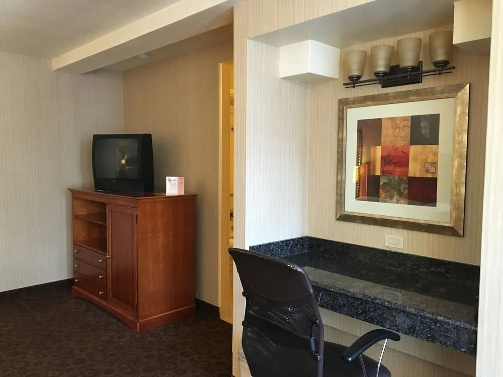 Royal Pacific Motor Inn