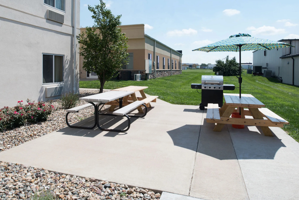 Holiday Inn Express Hotel & Suites Burlington by IHG