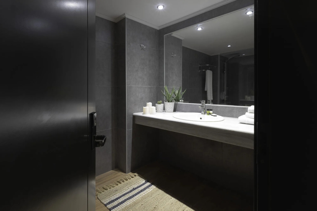 La Piscine Art Hotel, Philian Hotels and Resorts