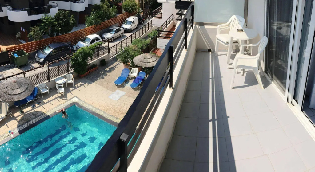 Caravel Hotel Apartments