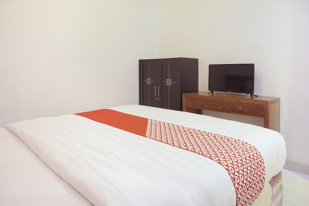 OYO 577 Ndalem Pundhi Guest House