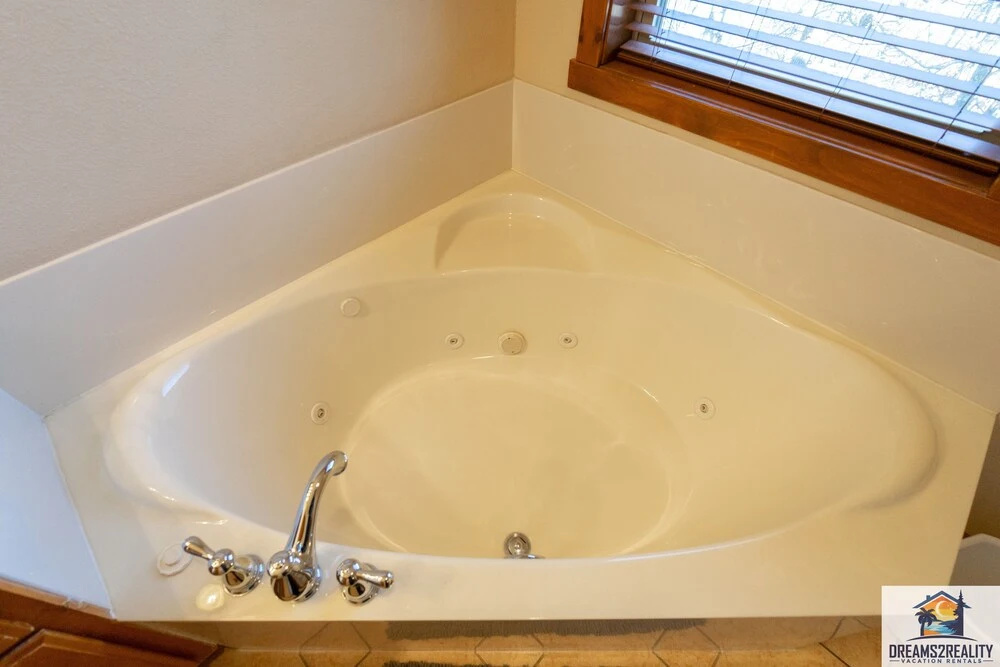 Forest Heights Lodge - 6BR - Pool Table - Near Silver Dollar City - FREE TICKETS INCLUDED -