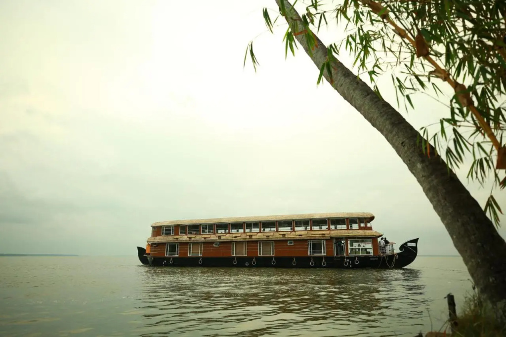 Casino Houseboats