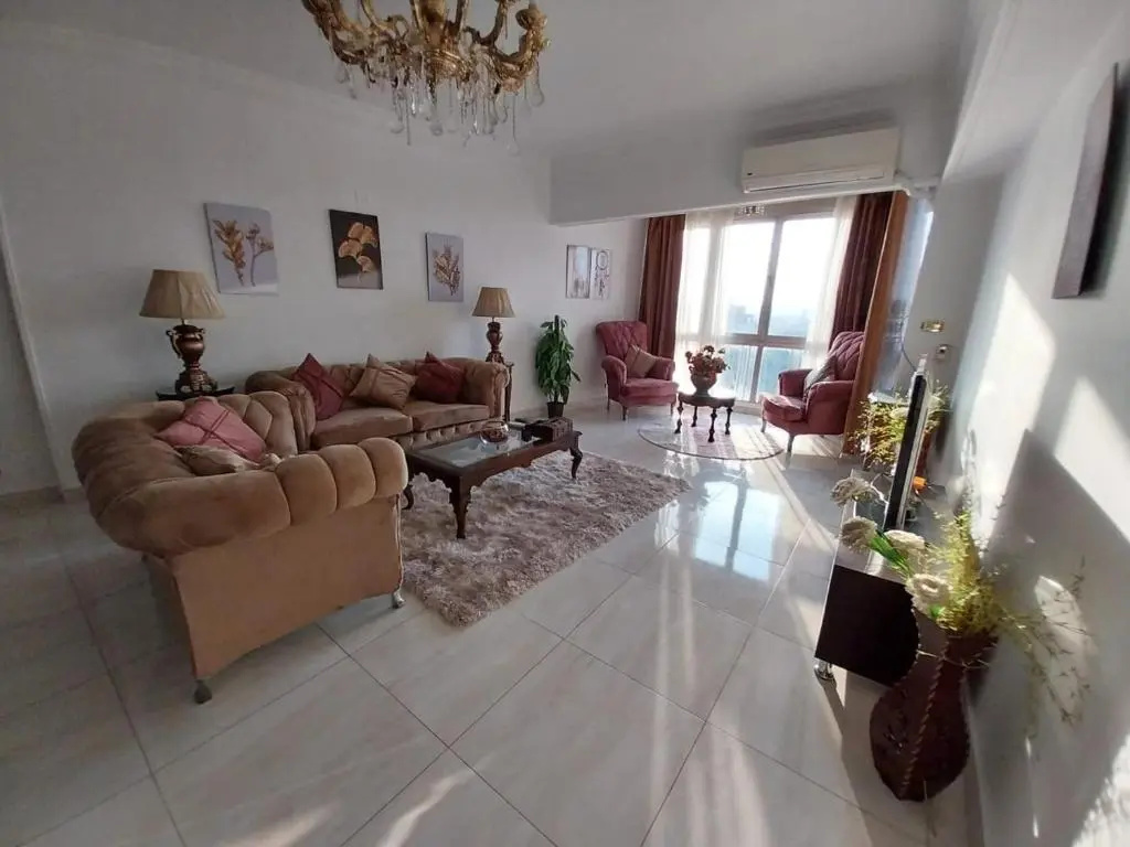 Omar Apartment