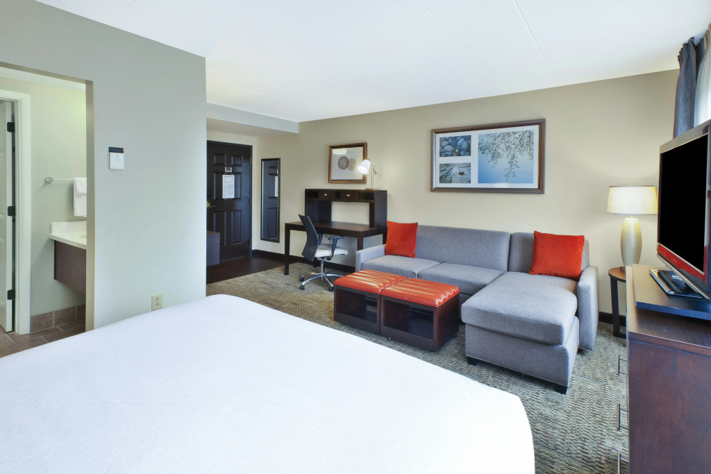 Staybridge Suites Cleveland Mayfield Heights Beachwood by IHG