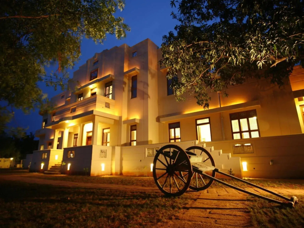Visalam- Cgh Earth