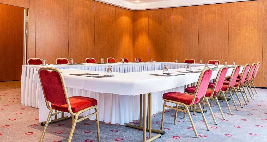 Victor's Residenz-Hotel Schloss Berg