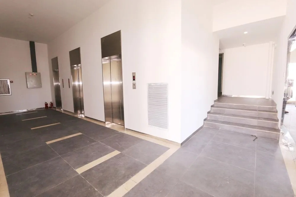 EASTLAND Hotel & Apartment