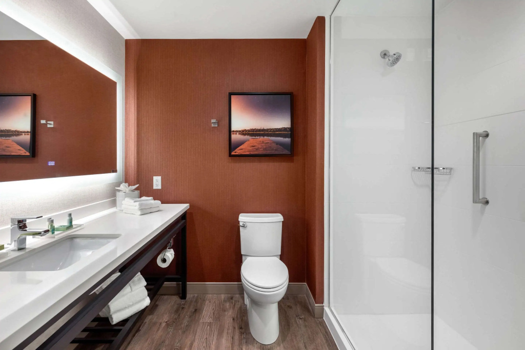 Cambria Hotel Omaha Downtown