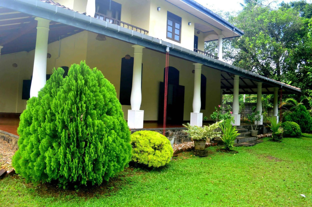 Unawatuna Villa
