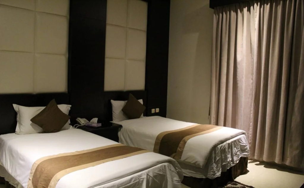 Dana Hotel Suites