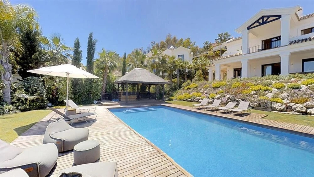 Luxury Villa With Heated Pool
