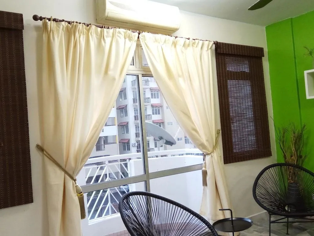 Rose Condo@ Cocobay Beach Resort