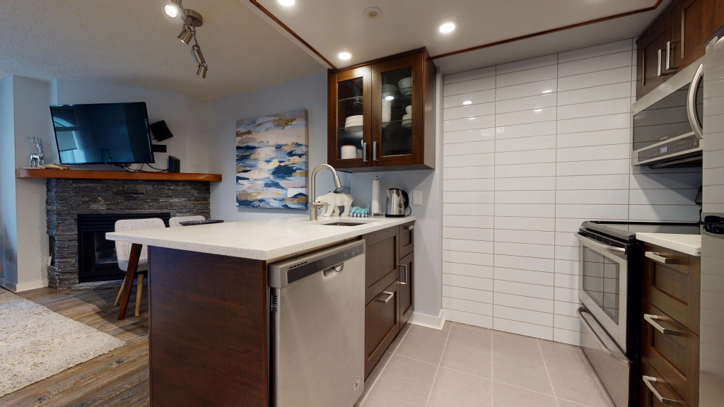 Marquise - Ski in Ski out - Pool - Hot tub -1st fl
