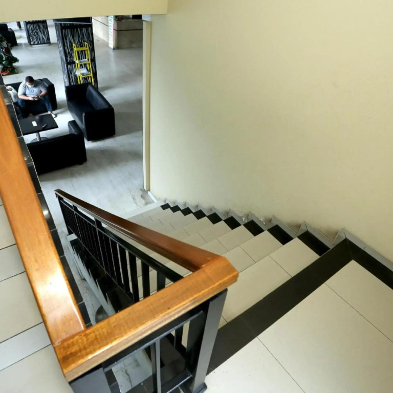 Super OYO Townhouse OAK Hotel Fiducia Pondok Gede