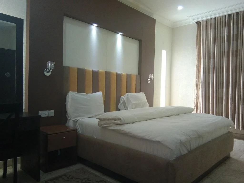 Margaretta Classic Suites and Hotel