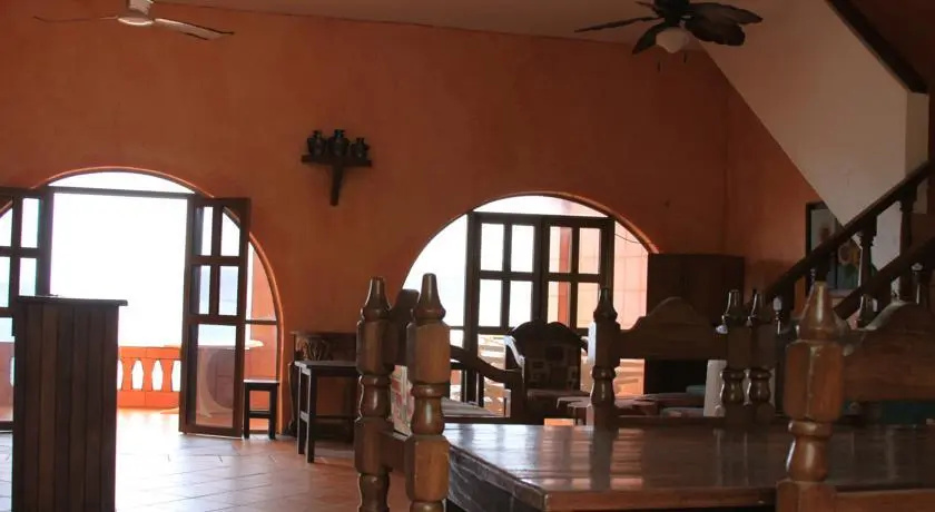 Casa Del Mar