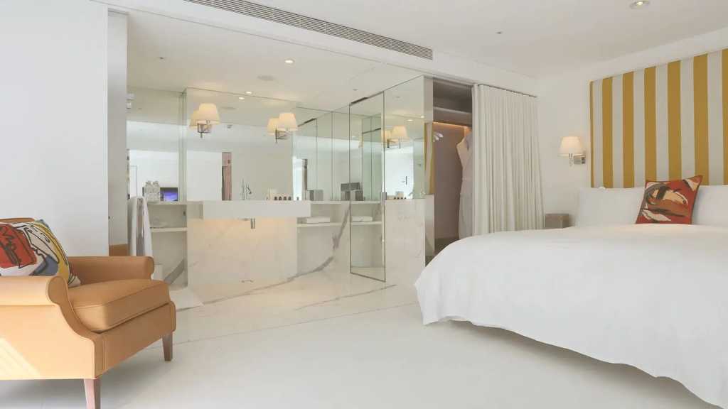 S Hotel Designed by Philippe Starck (Quarantine Hotel)