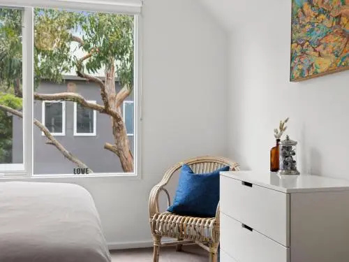 Point Roadknight Paradise Villa 6 - BYO Linen