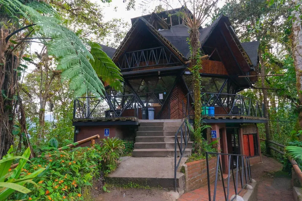 Bellavista Cloud Forest Lodge & Private Protected Area