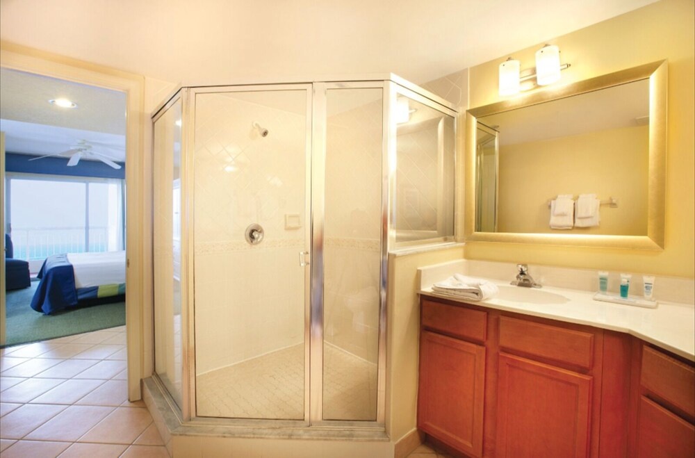 Royal Vista 1BD DLX