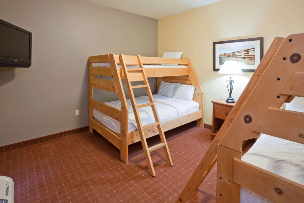 AmericInn by Wyndham Fargo Medical Center