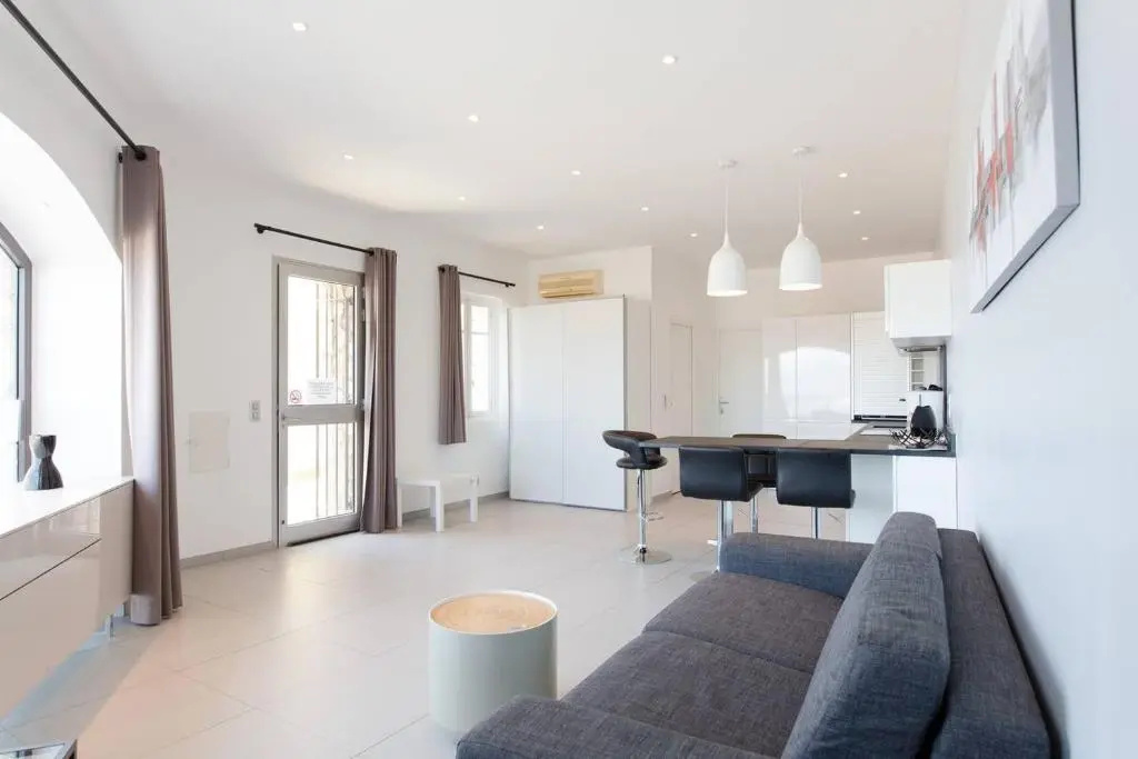 appartement 4 personnes vue mer remparts Antibes